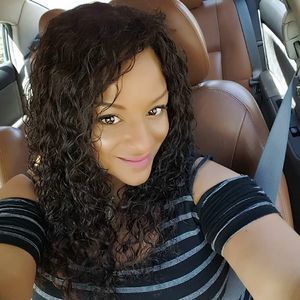 Meet your Posher, Noelia